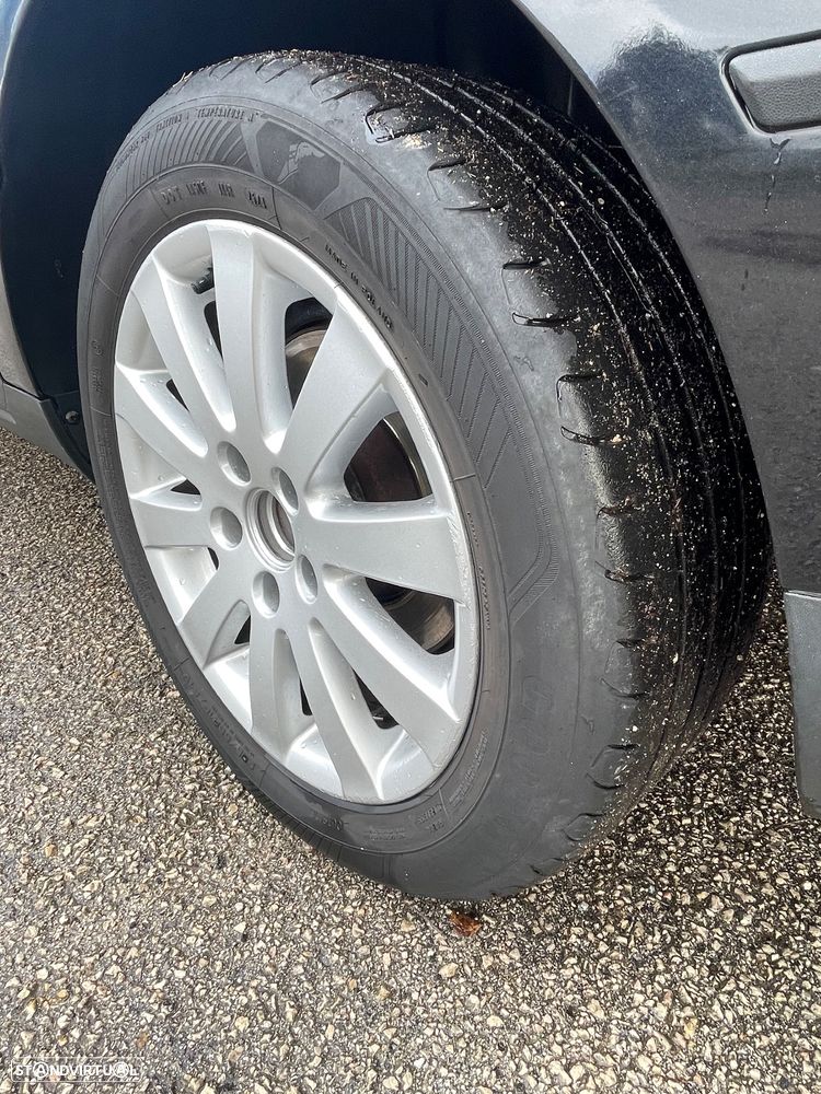 VW Passat 1.9 TDi BM - 14