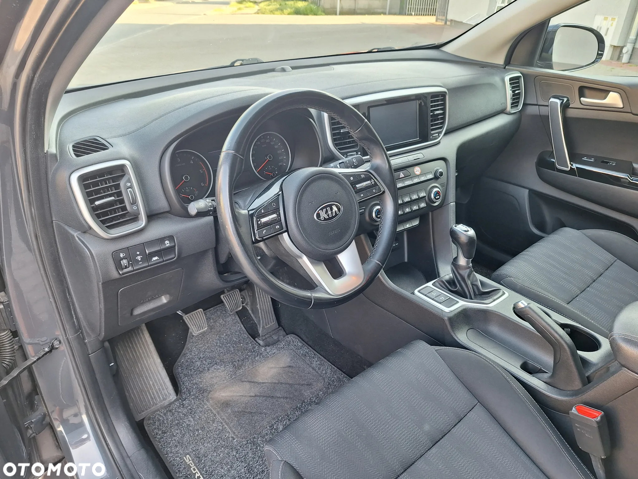 Kia Sportage 1.6 CRDI Black Edition 2WD - 10