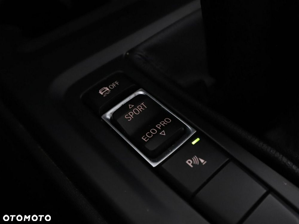 BMW X1 xDrive18d Advantage - 28
