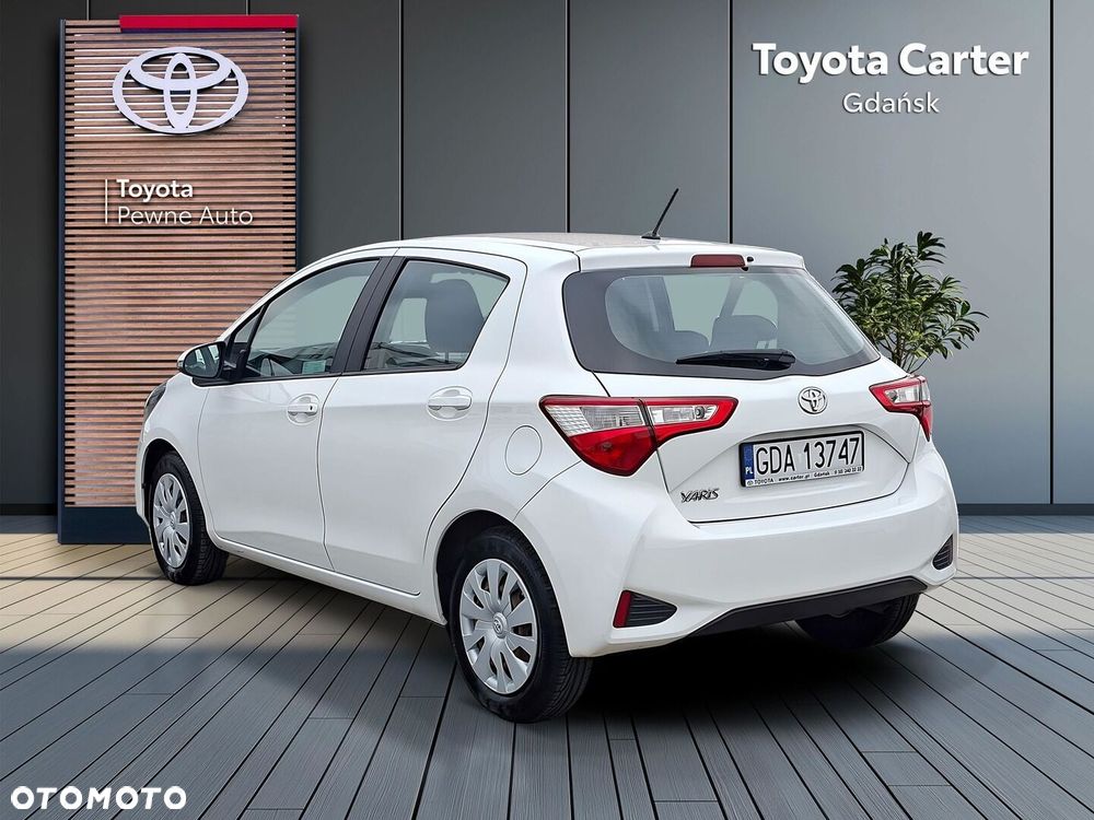 Toyota Yaris 2017 photo 3