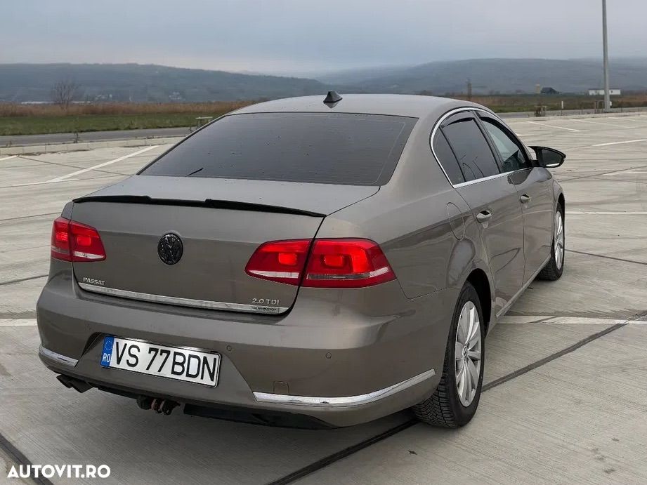 Volkswagen Passat 2.0 TDI BlueMotion Tehnology Comfortline - 5