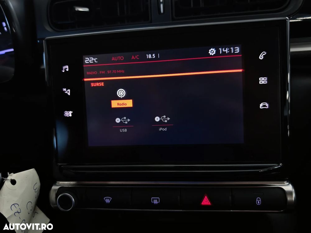 Citroën C3 Pure Tech 82 SHINE - 8