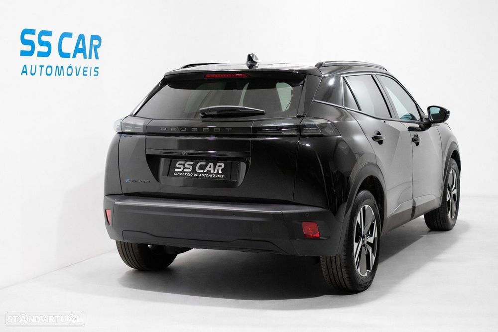 Peugeot e-2008 50 kWh Allure - 3