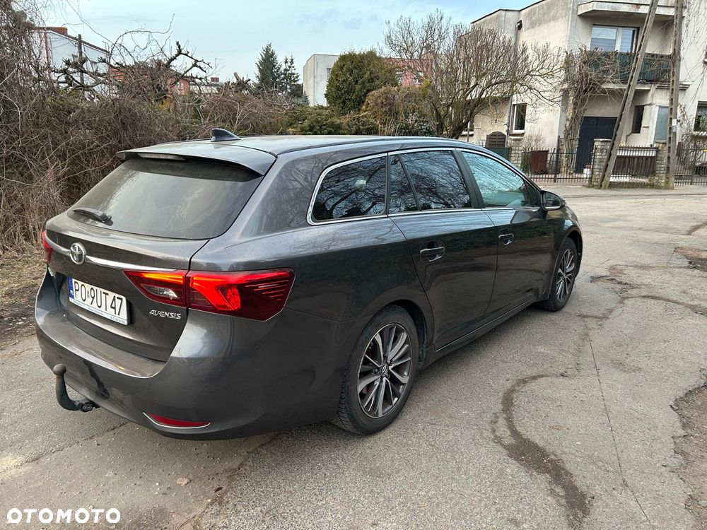 Toyota Avensis 1.8 Prestige MS - 3