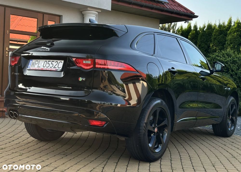 Jaguar F-Pace 20d R-Sport - 34
