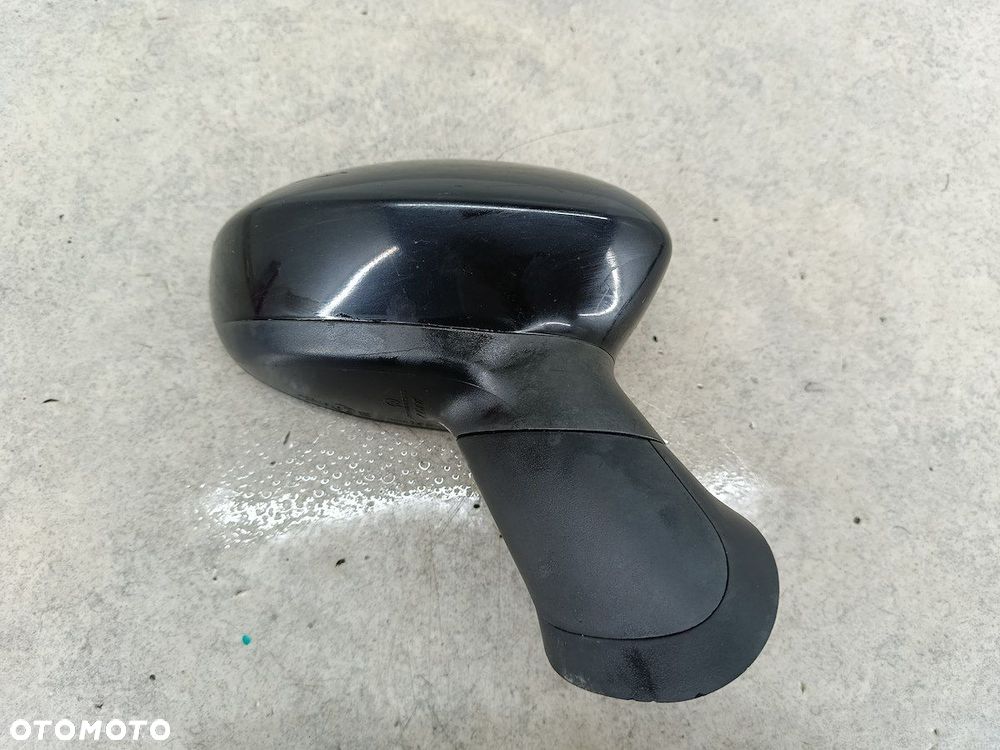 LUSTERKO PRAWE FIAT GRANDE PUNTO 891/B - 1