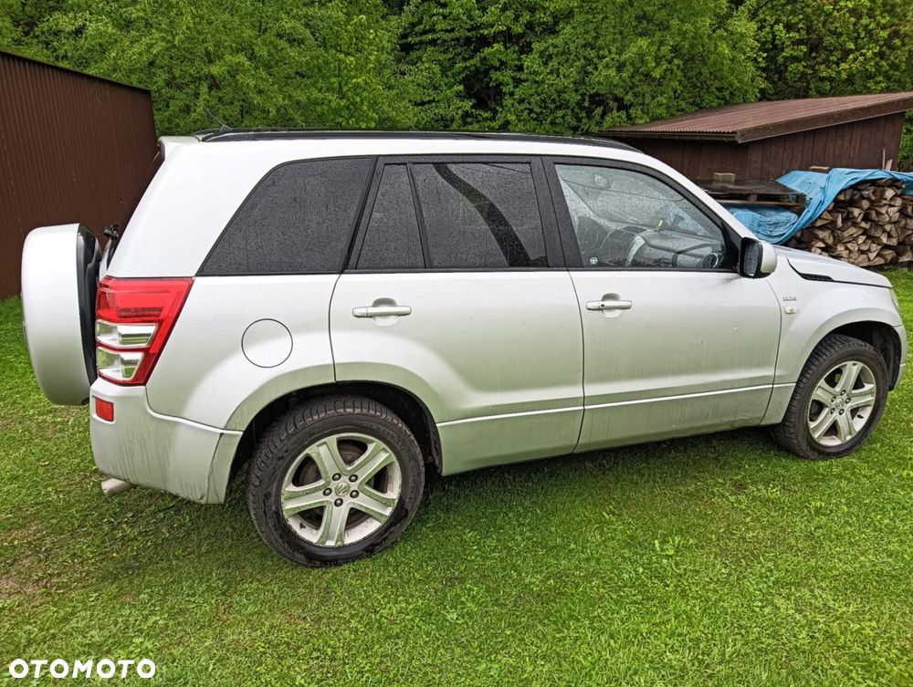 Suzuki Grand Vitara 1.9 DDiS Club - 3