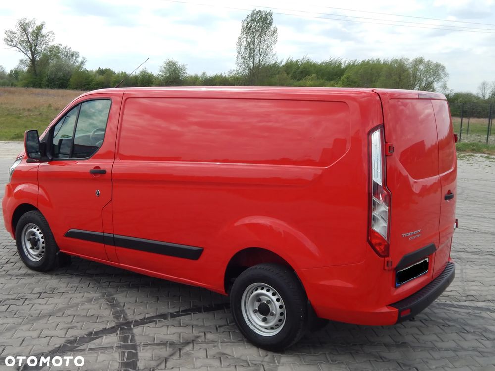 Ford Custom Transit - 39