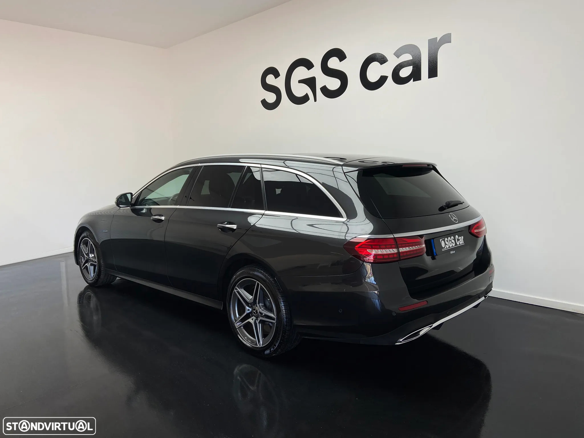 Mercedes-Benz E 300 de AMG Line - 3