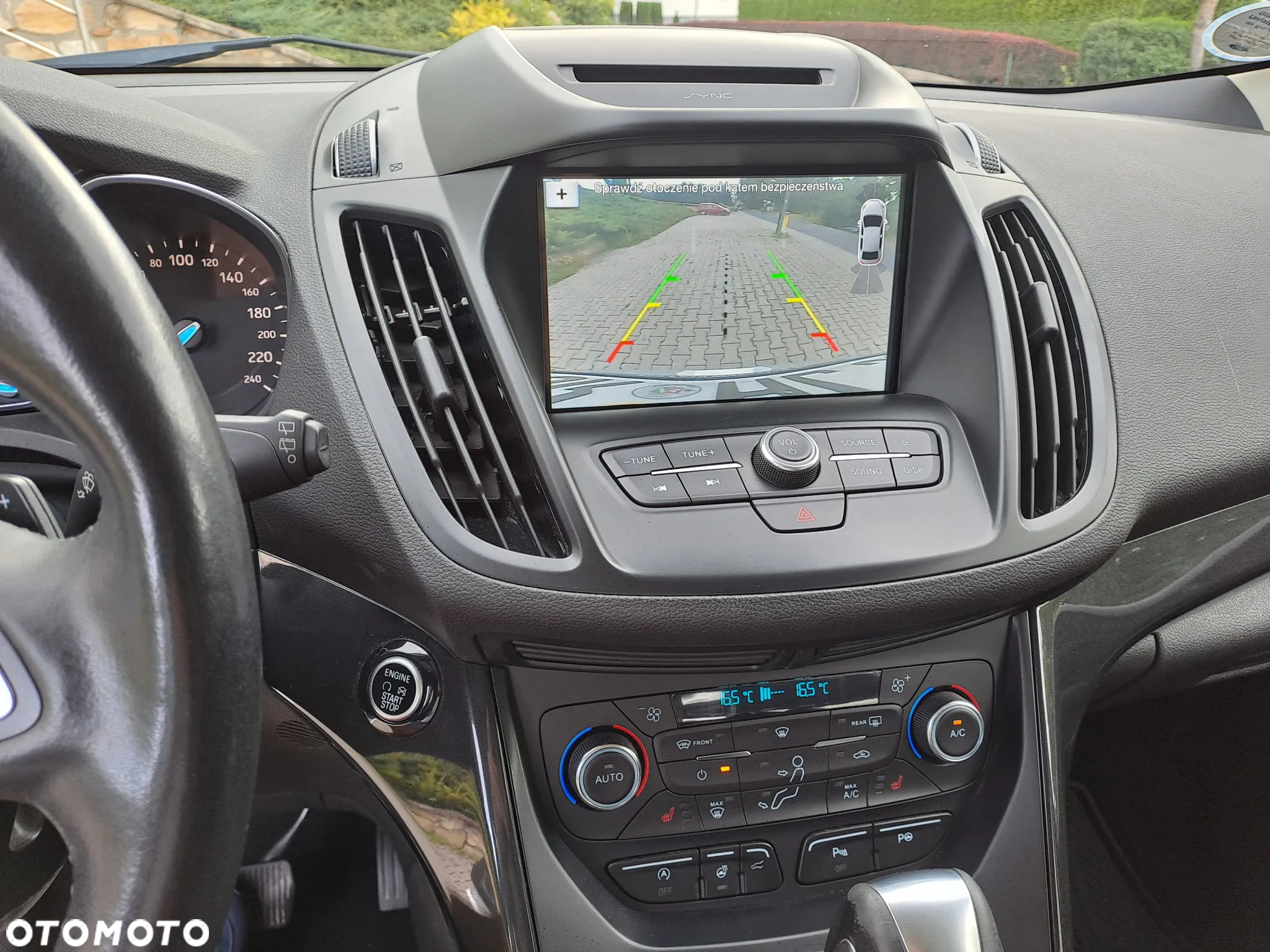 Ford Kuga 2.0 TDCi 4x4 Titanium - 12