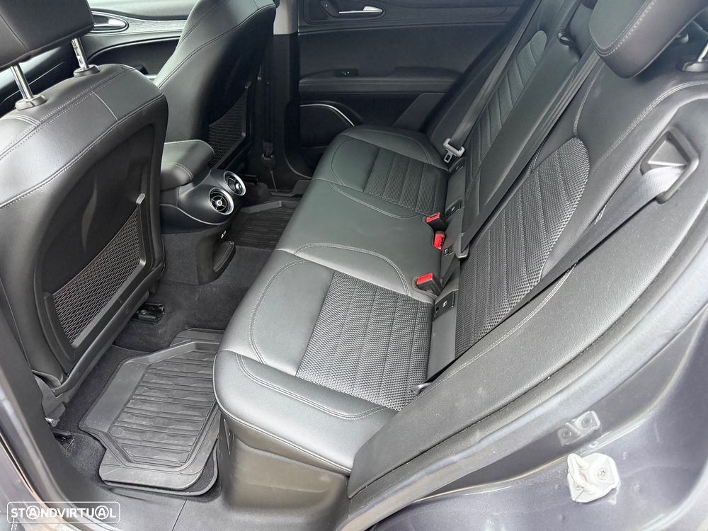 Alfa Romeo Stelvio 2.2 D Super AT8 - 13