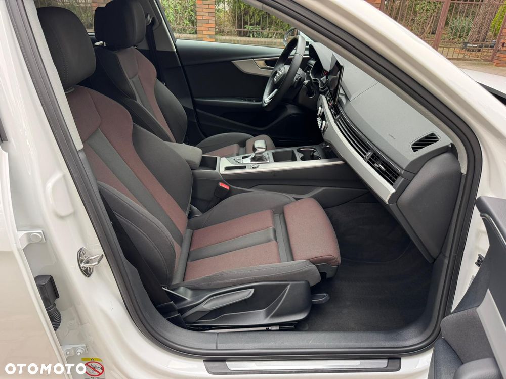 Audi A4 Avant 35 TDI S tronic advanced - 33