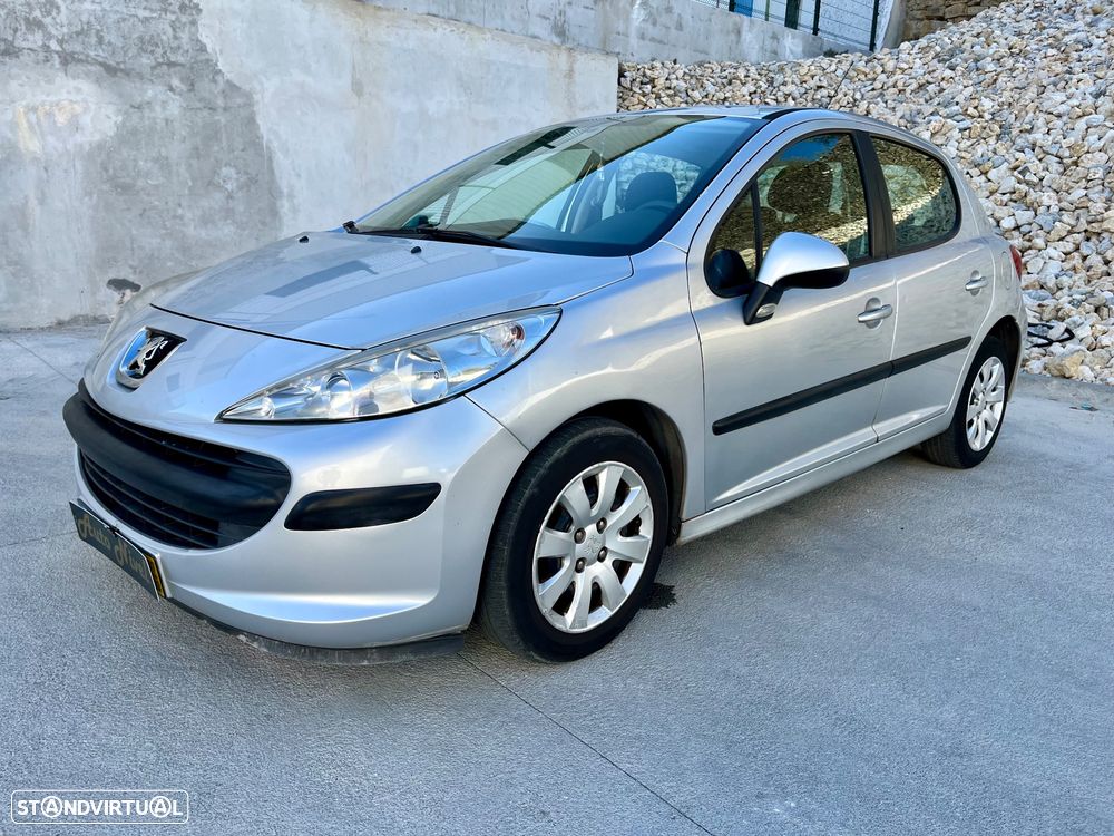 Peugeot 207 1.4 16V Trendy - 1