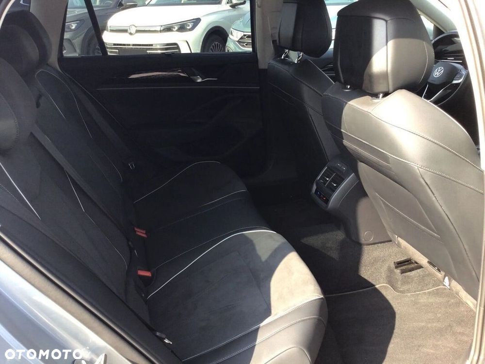 Volkswagen Passat Variant 1.5 TSI EVO Elegance DSG - 14