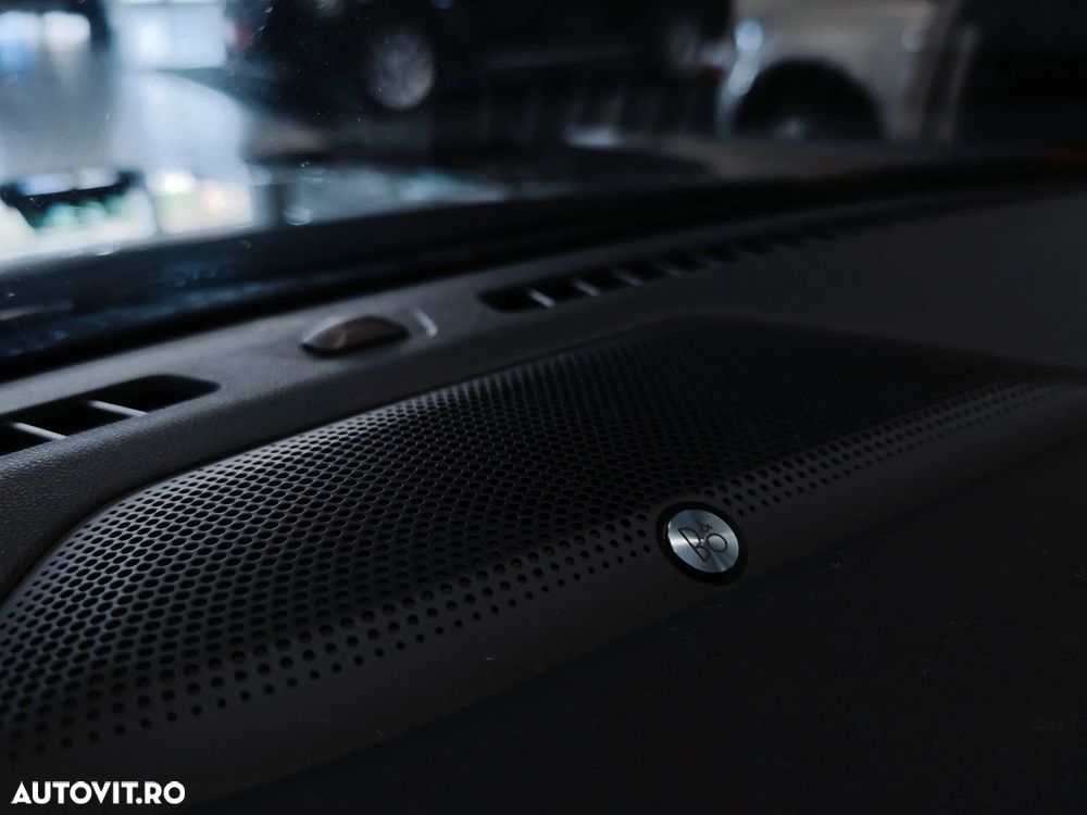 Ford Kuga 1.5 TDCi 2x4 Aut. ST-Line - 23