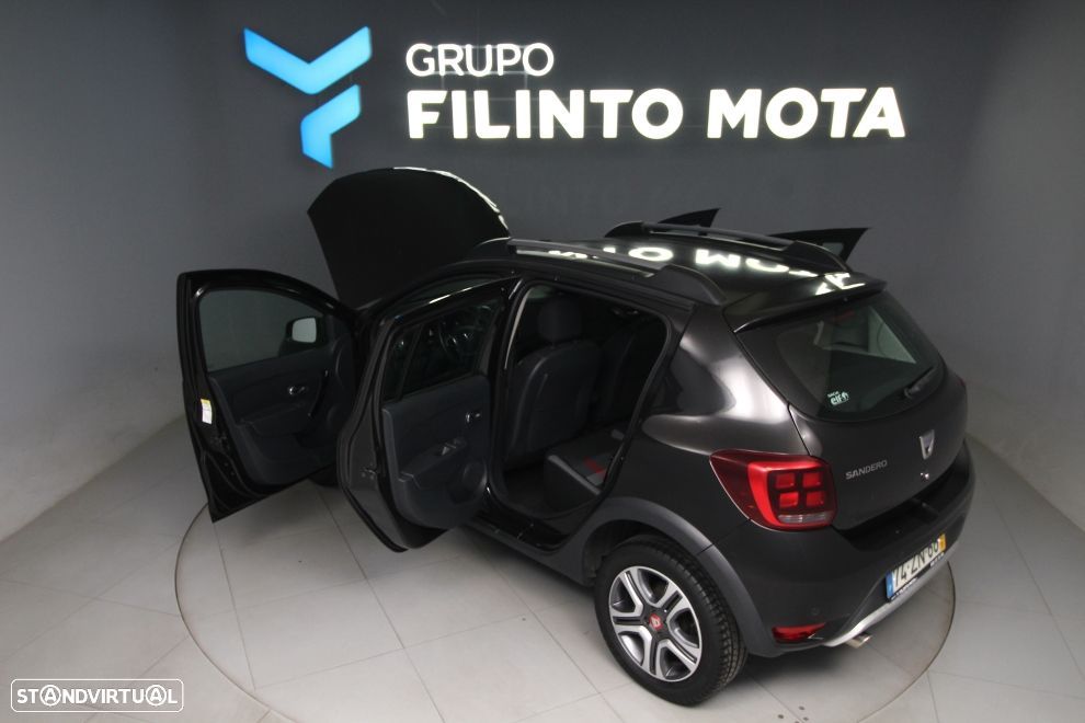 Dacia Sandero 0.9 TCe Stepway - 11