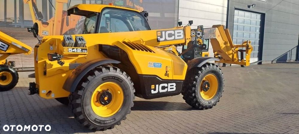 JCB 542-70 Agri Xtra - 9