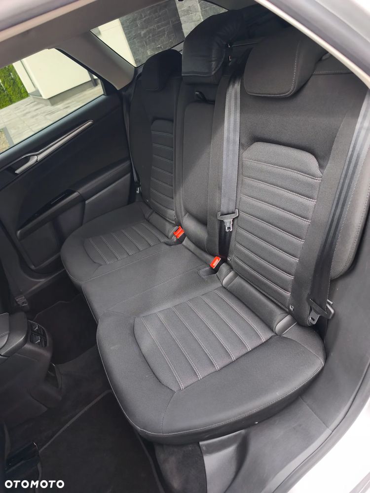 Ford Mondeo 2.0 TDCi STart-Stopp PowerShift-Aut Titanium - 24