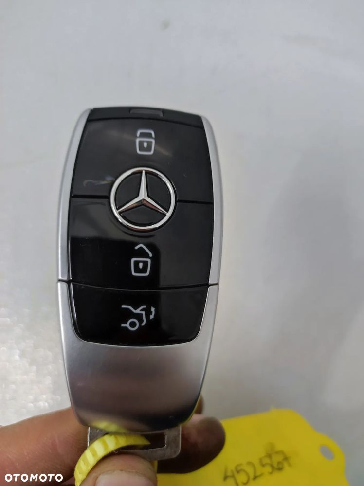 KLUCZYK PILOT MERCEDES E KLASA W213 213 - 4
