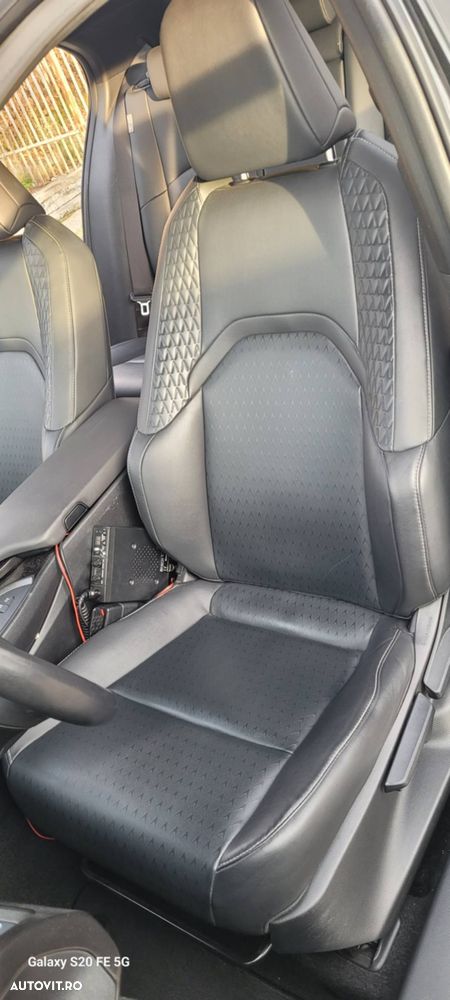 Lexus UX - 15