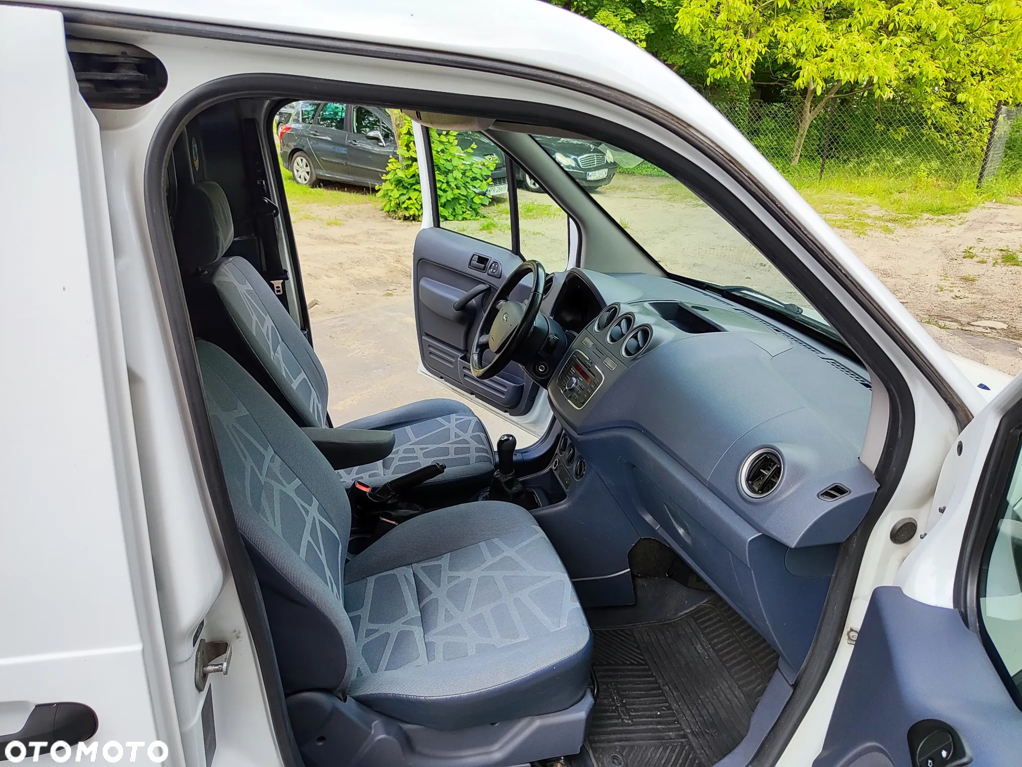 Ford Transit Connect - 14