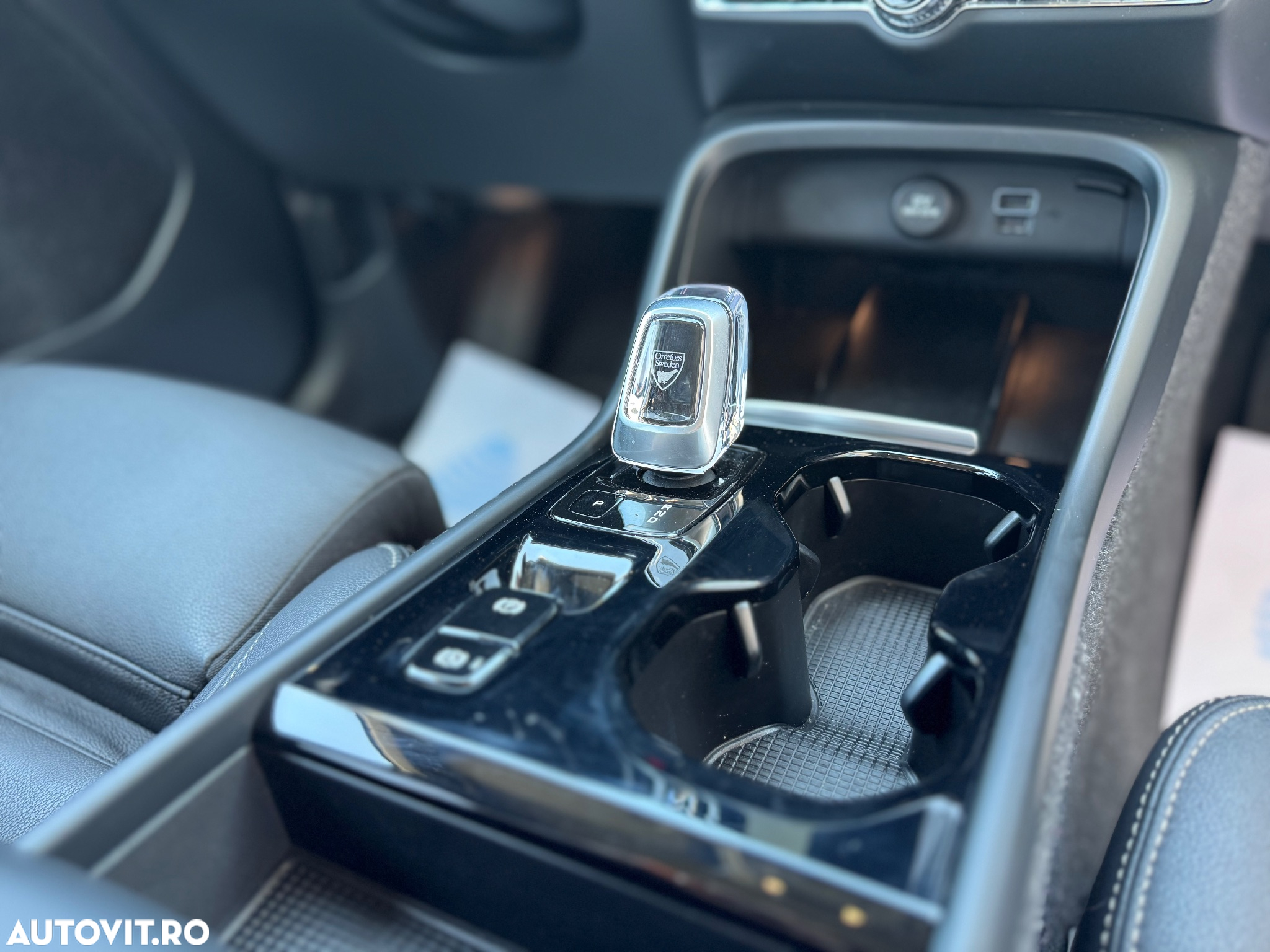 Volvo XC 40 T4 Recharge DKG Inscription Expression - 35