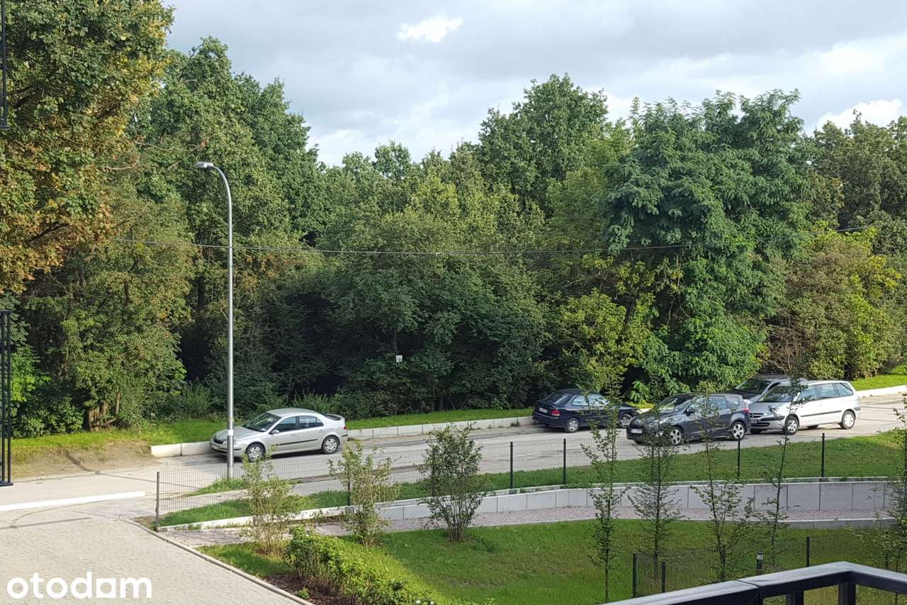 Kameralne mieszkanko na Bemowie (Jelonki Chrzanów)