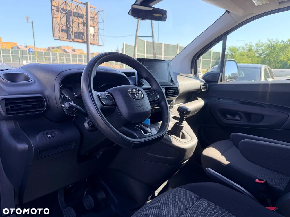 Toyota Proace City - 19
