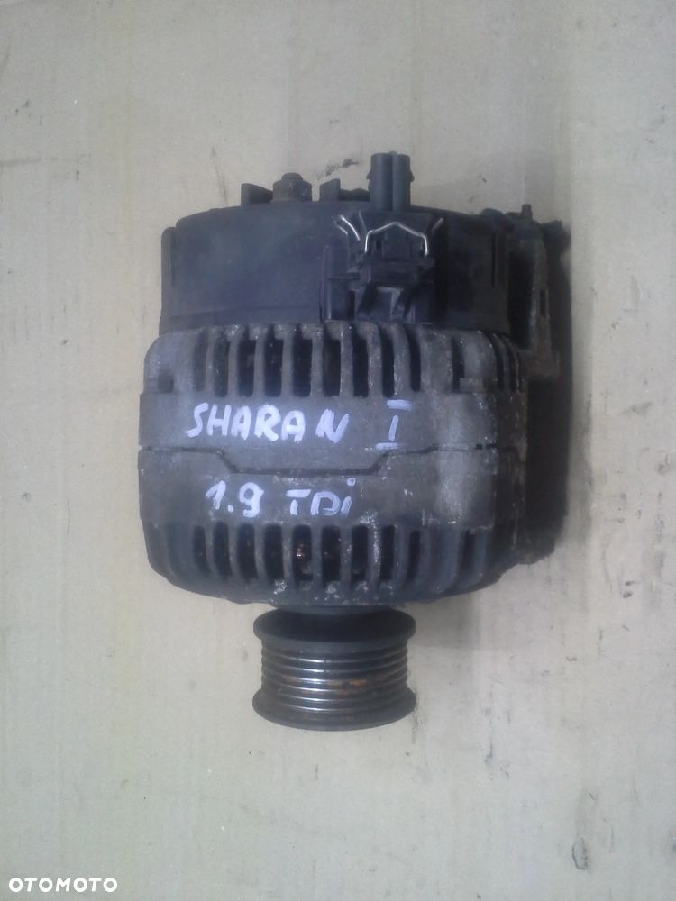 Volkswagen Sharan I 1.9 TDi alternator Bosch 120A 0123510007 021903025G - 2