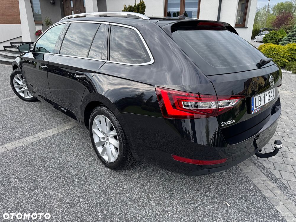 Skoda Superb 2.0 TDI SCR Style DSG - 4