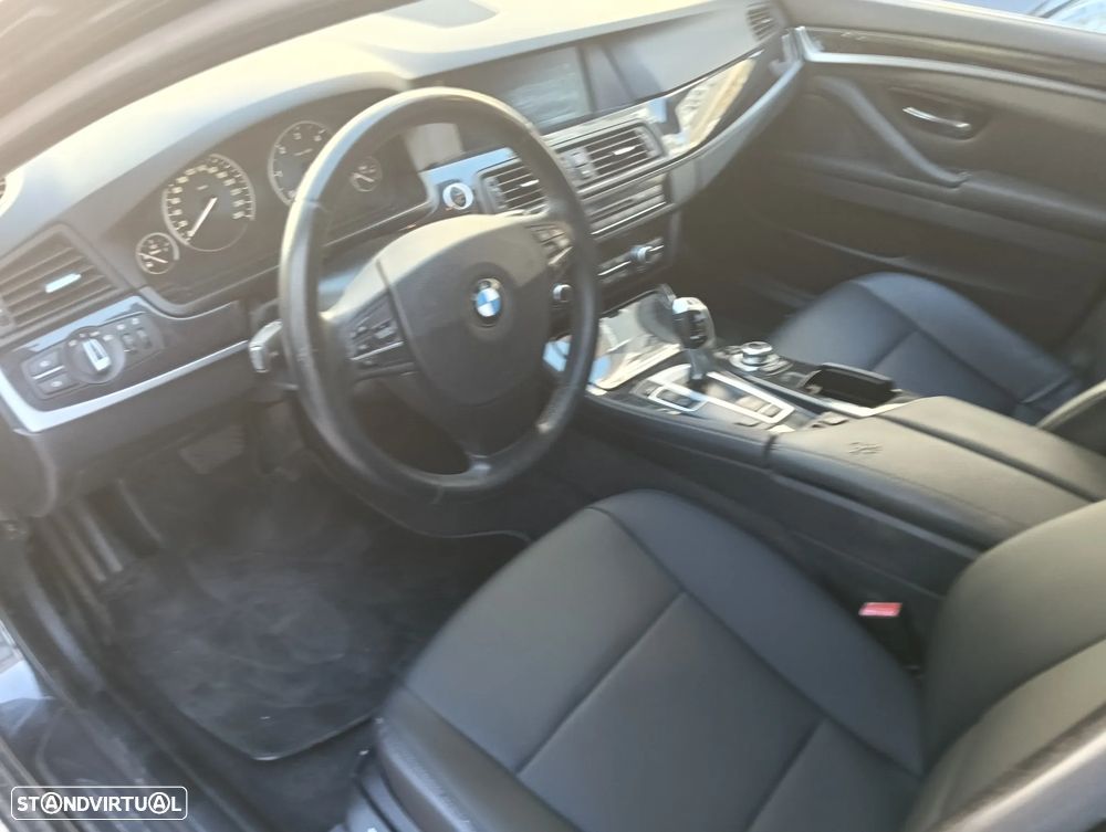 BMW 520 d Exclusive Auto 129g - 12