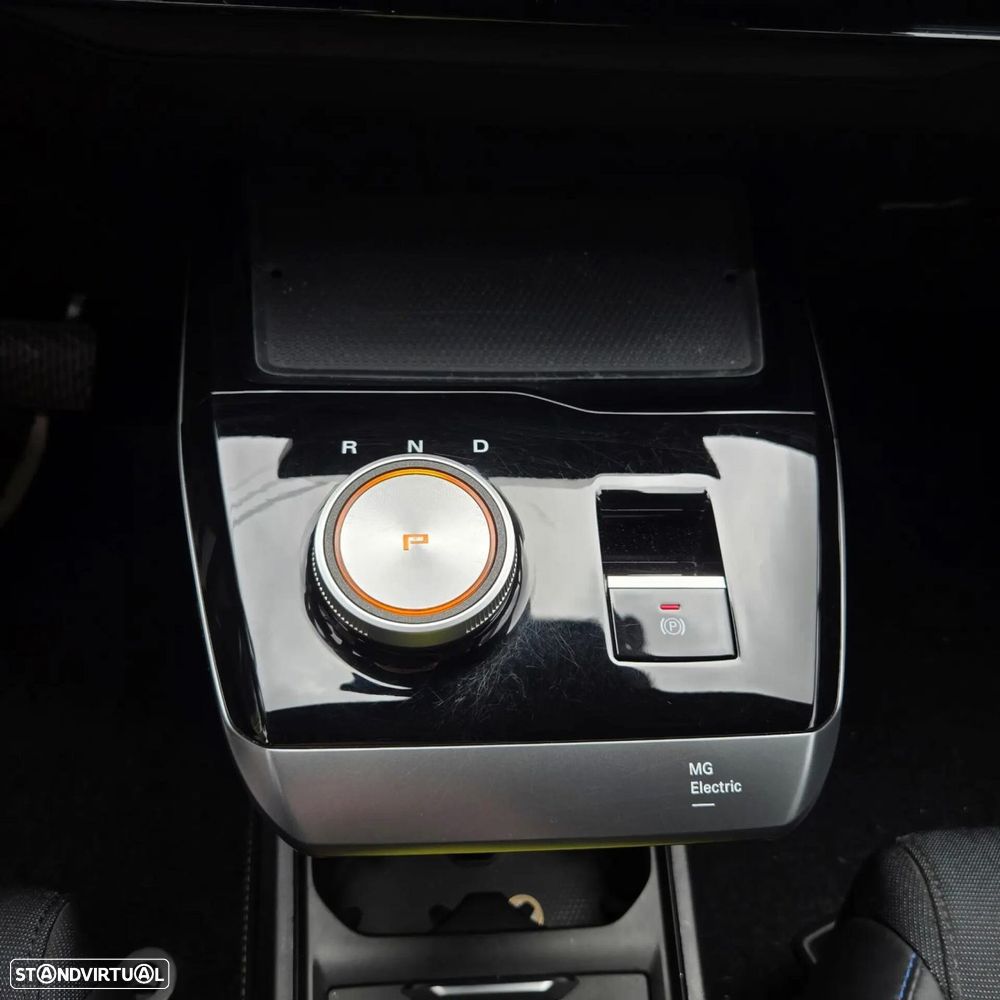 MG MG4 64 kWh Luxury - 20