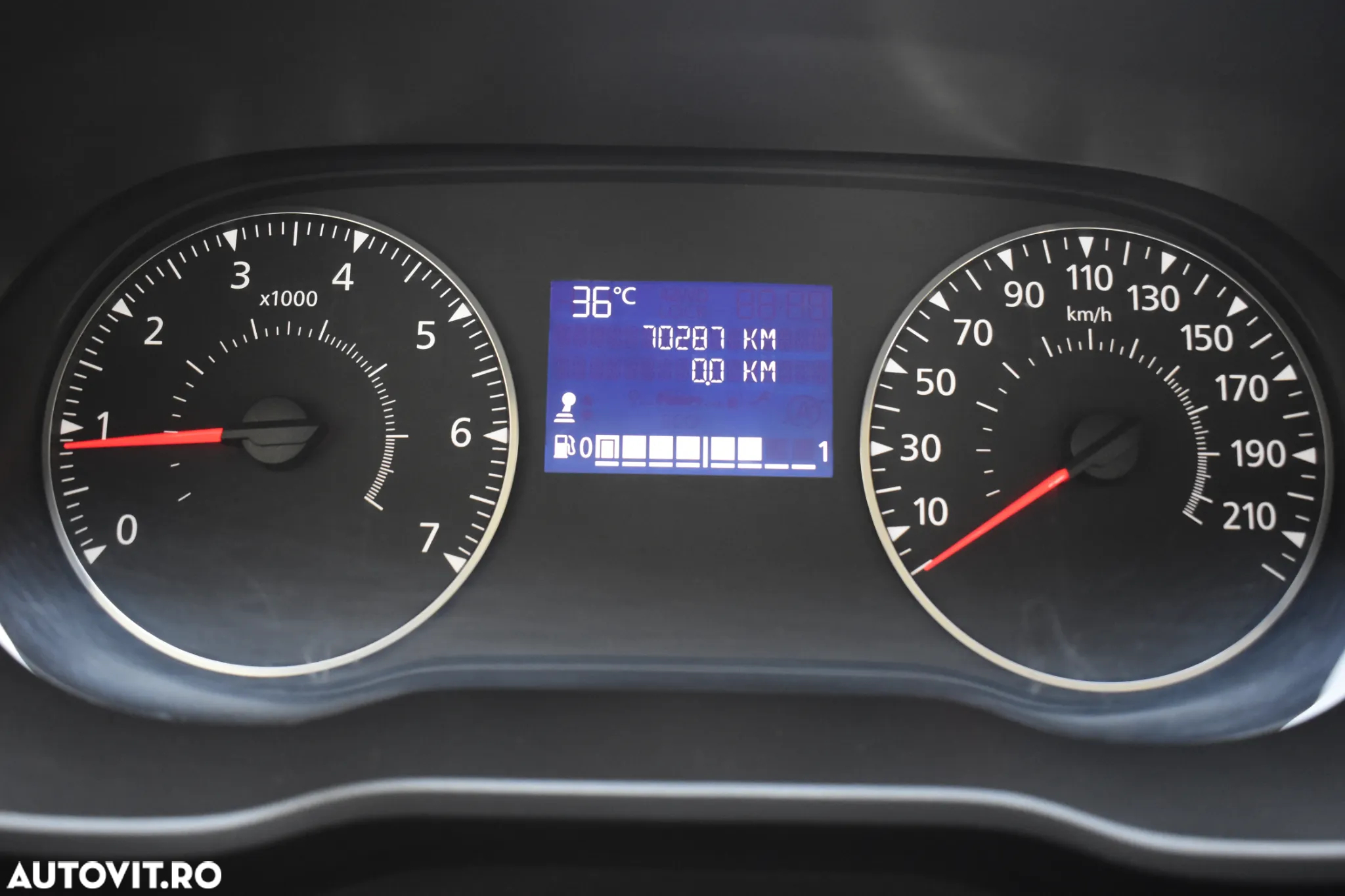 Dacia Duster 1.5 Blue dCi 4WD Comfort - 11