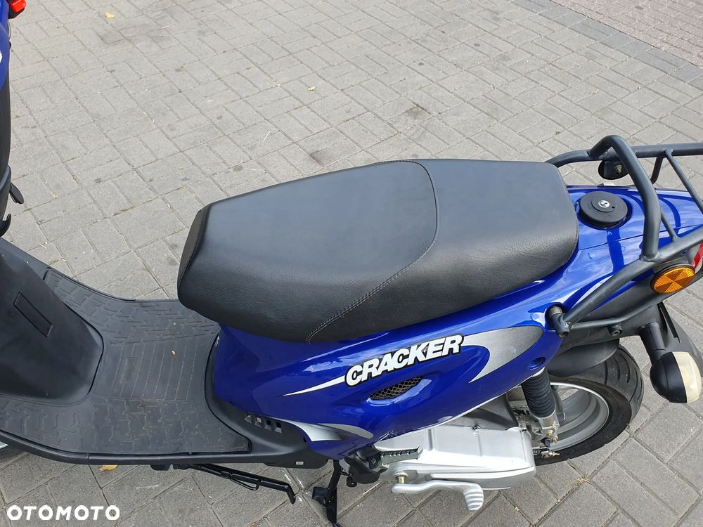 Generic Cracker - 23