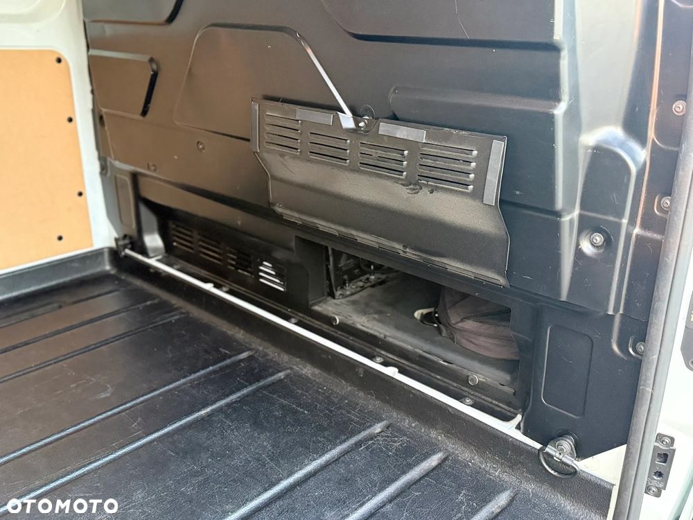 Ford Transit Custom - 13