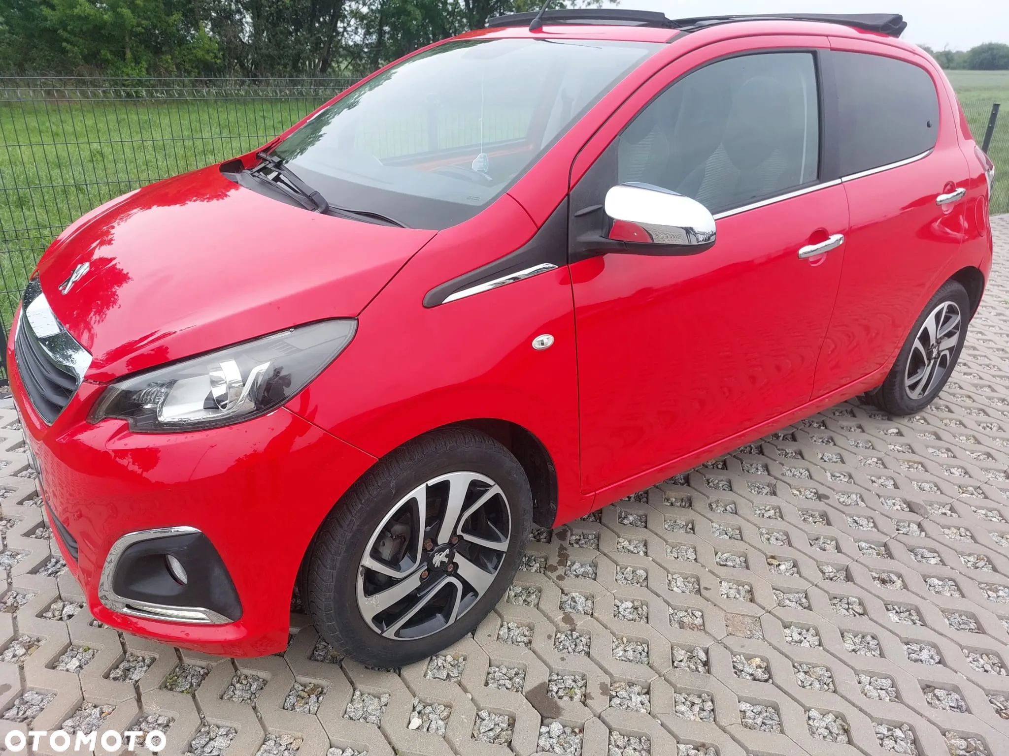Peugeot 108 PureTech 82 Top Style - 1