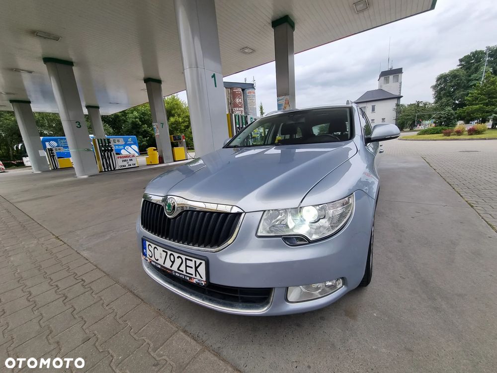 Skoda Superb 2.0 TDI Platinum - 29