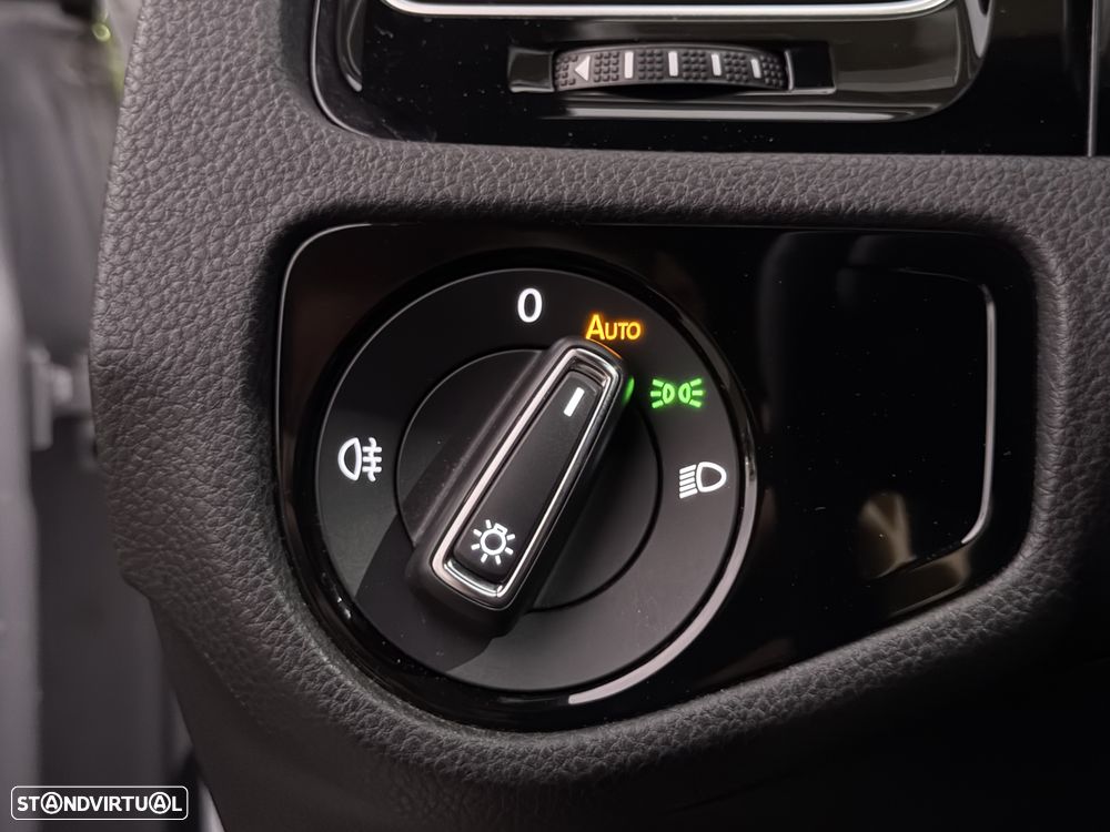 VW Golf GTI 2.0 TSI OPF DSG Performance - 26