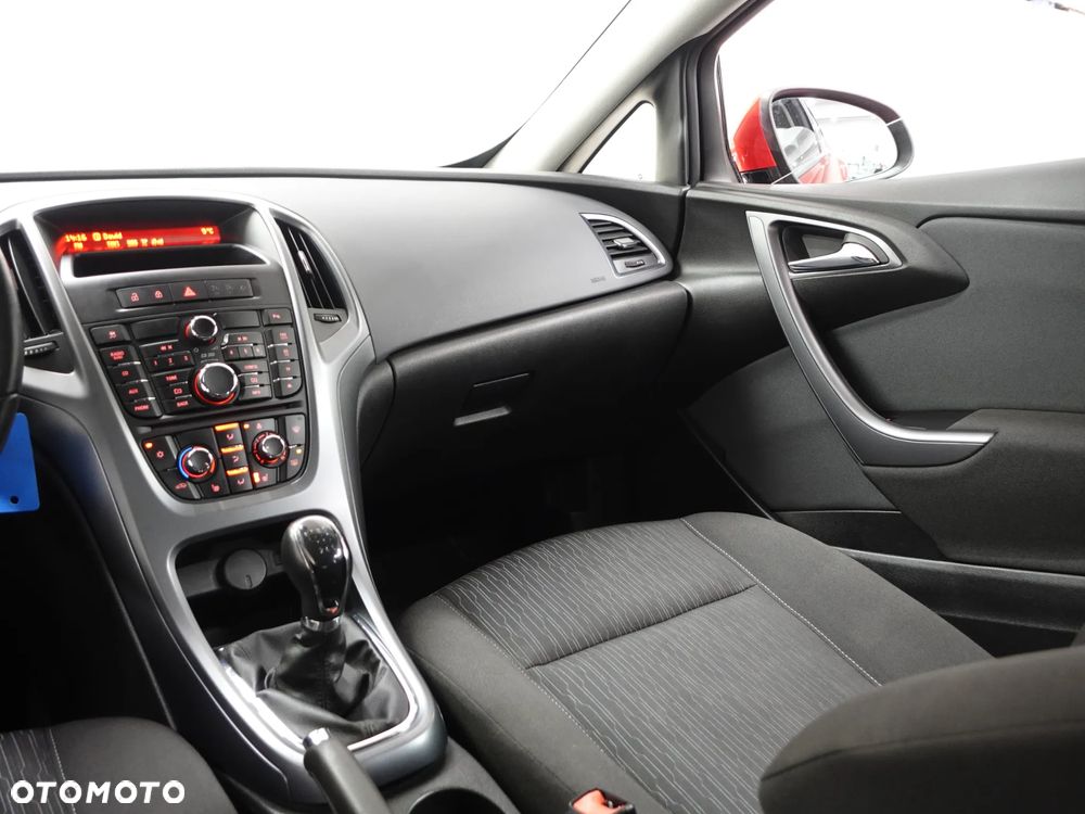 Opel Astra - 35