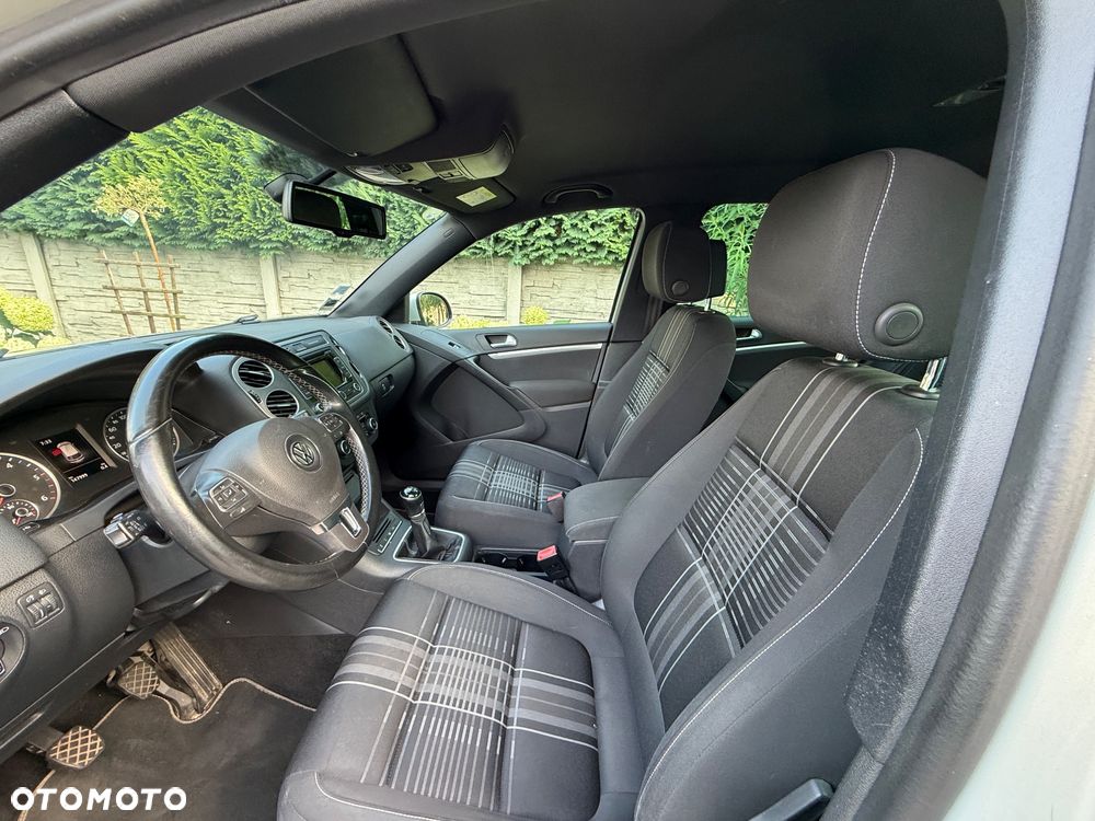 Volkswagen Tiguan - 8