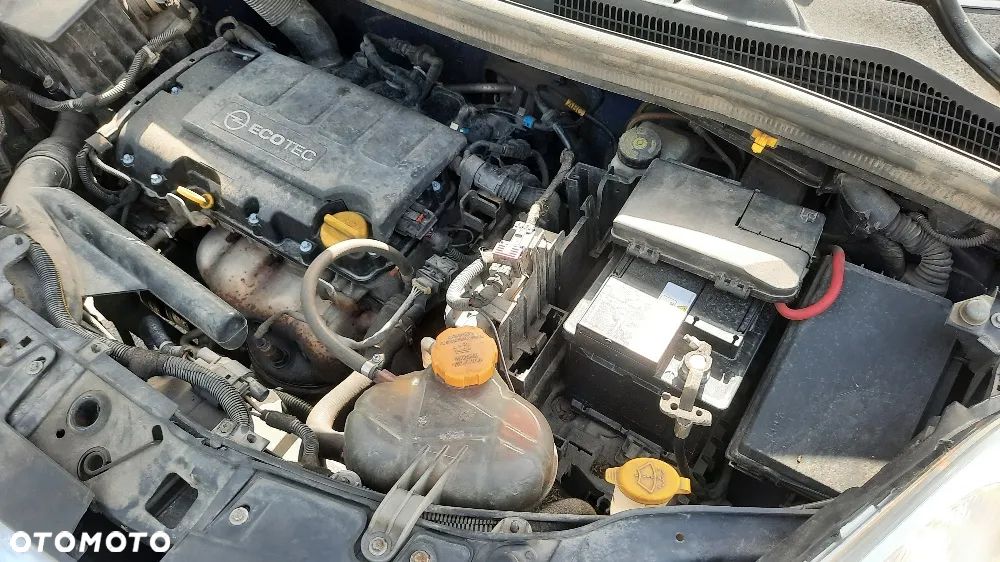 Opel Corsa 1.2 16V Essentia - 21