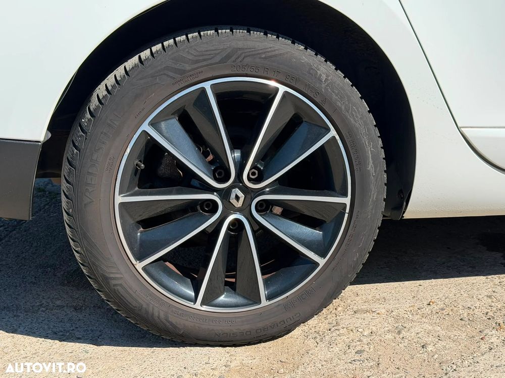 Renault Megane ENERGY dCi 110 Start & Stop Bose Edition - 24