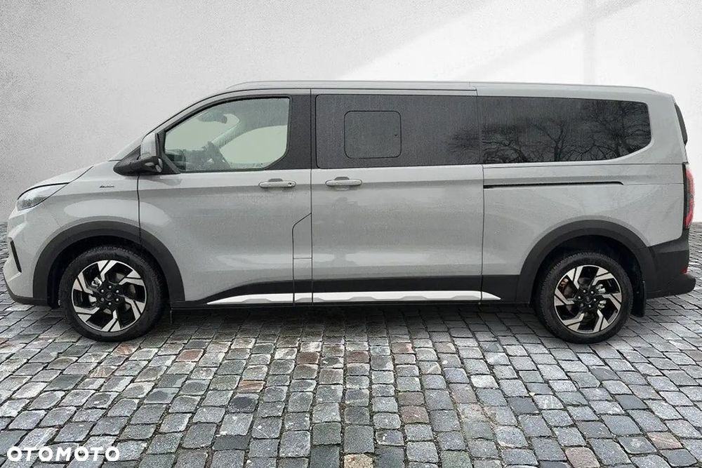 Ford Tourneo Custom 2026