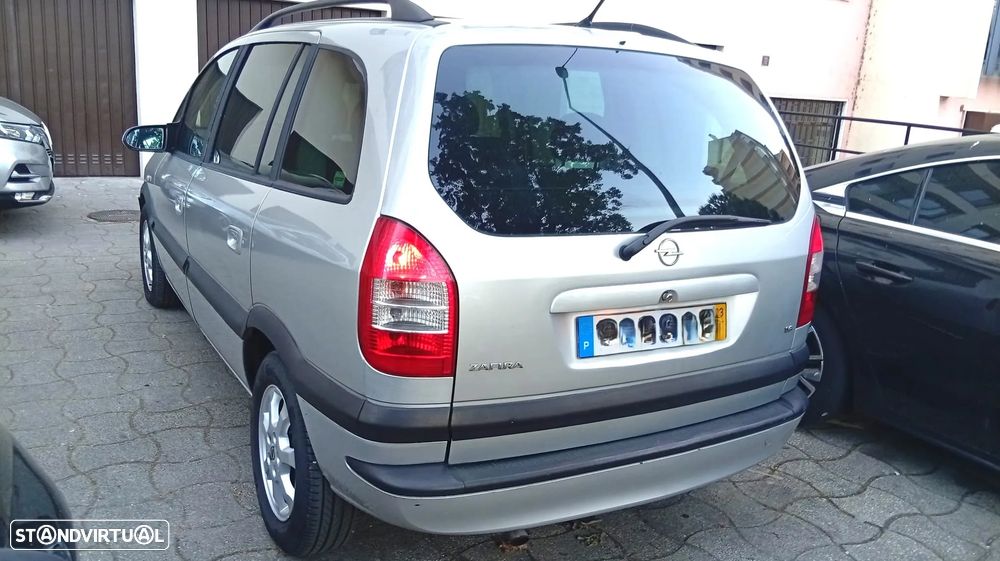 Opel Zafira 1.6 16V Comfort - 8