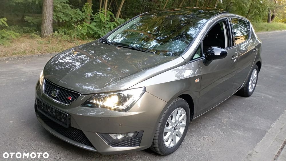 Seat Ibiza 2016 photo 2