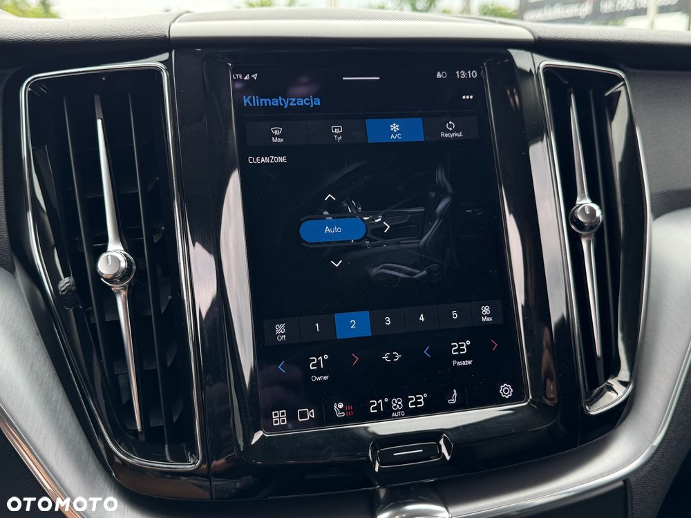 Volvo XC 60 B4 D Geartronic Momentum Pro - 32