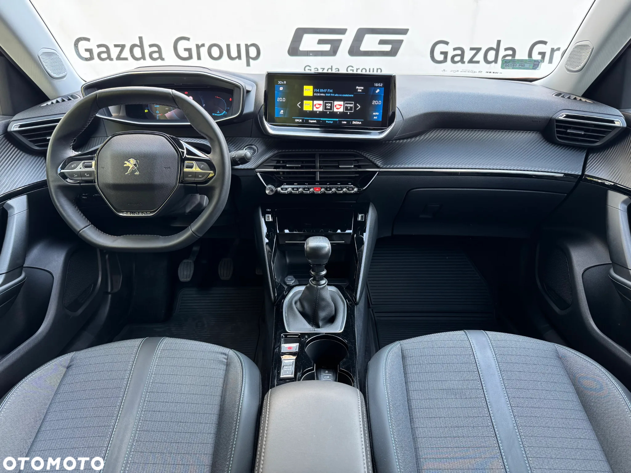 Peugeot 2008 1.2 PureTech Allure Pack S&S - 9