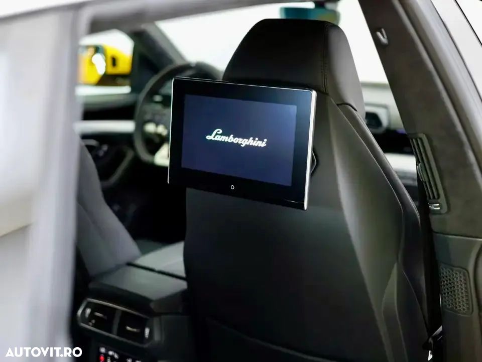 Lamborghini URUS Standard - 15