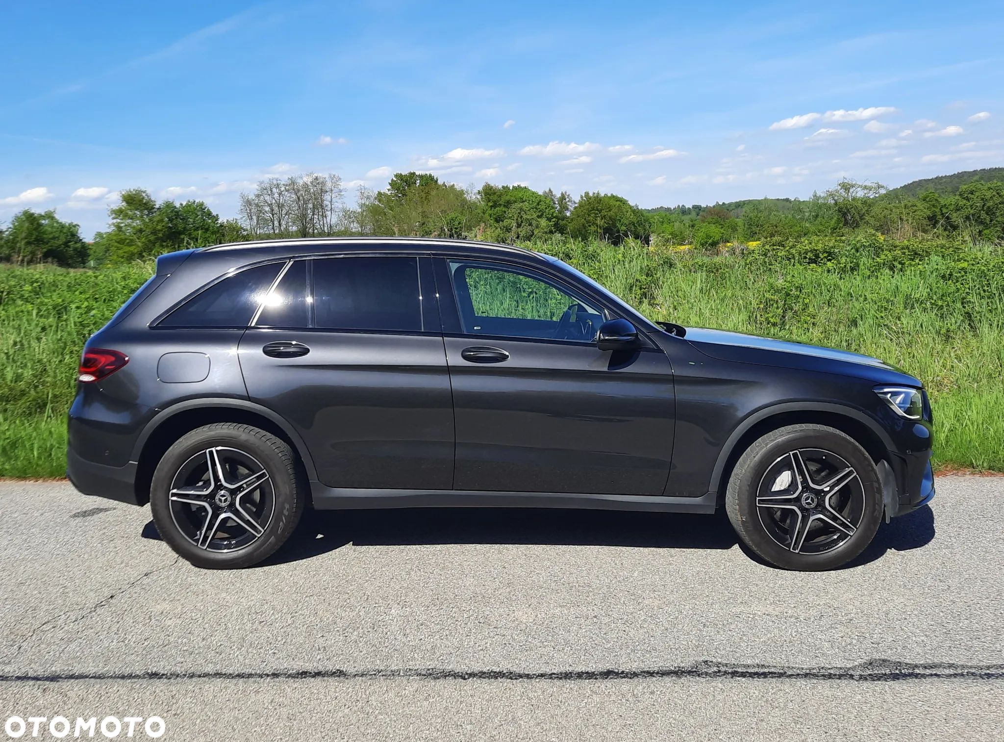 Mercedes-Benz GLC - 12