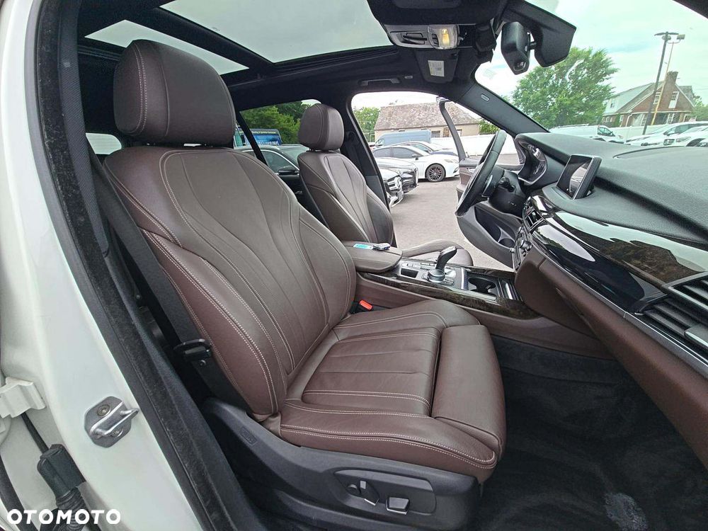 BMW X5 xDrive35i M Sport Edition - 7